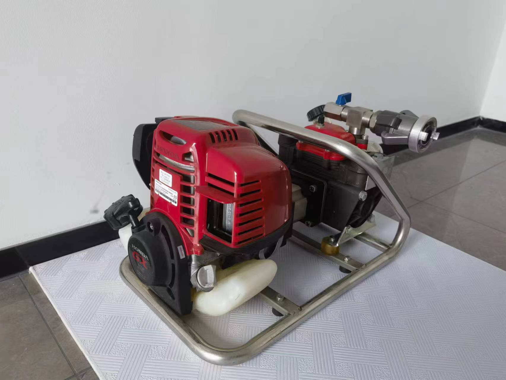 便携式消防泵:森林消防的得力助手 / 恒峰智慧科技