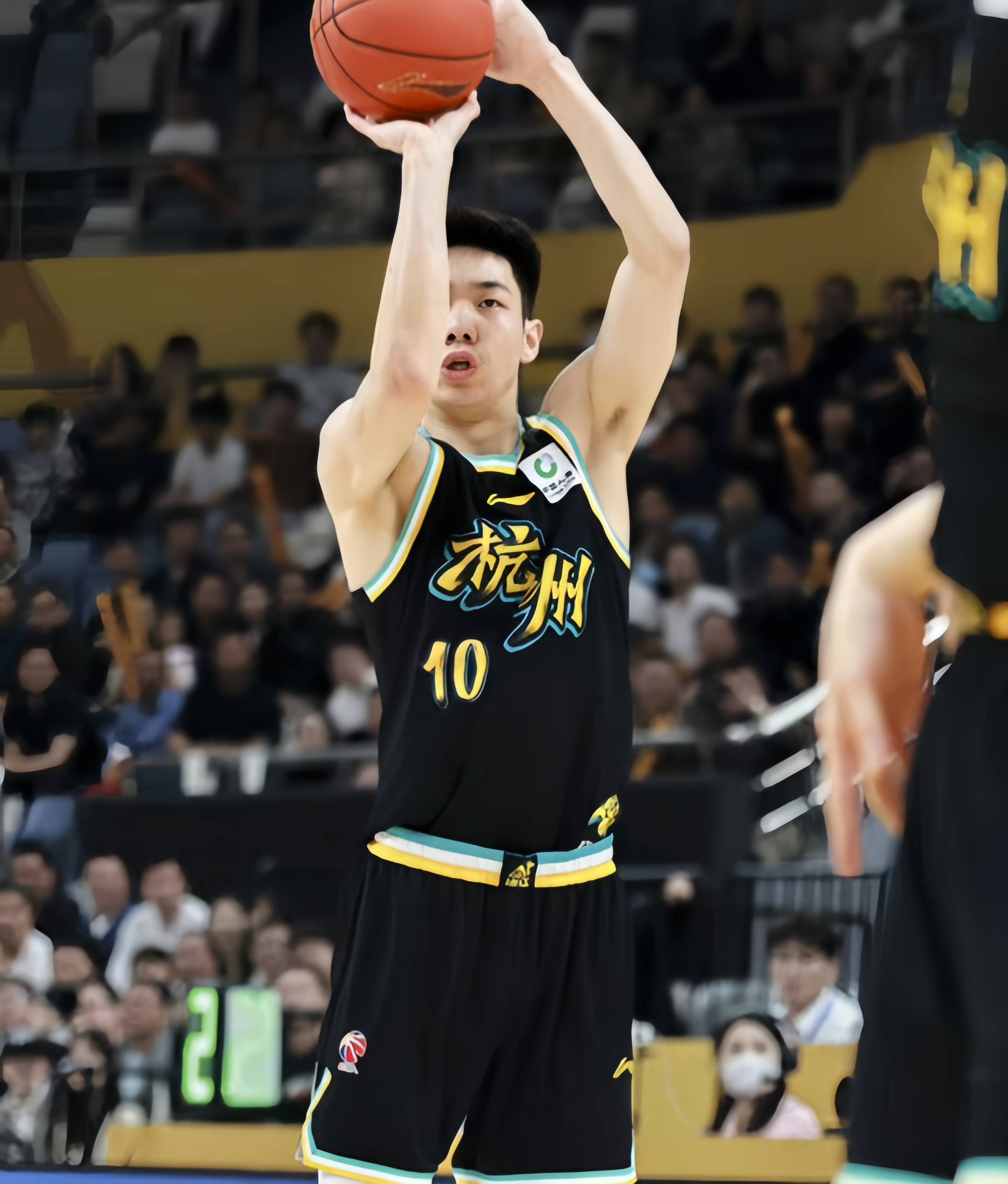 中国男篮迎战掘金!郭士强或变阵,重点盯防3人,锋线压力非常大