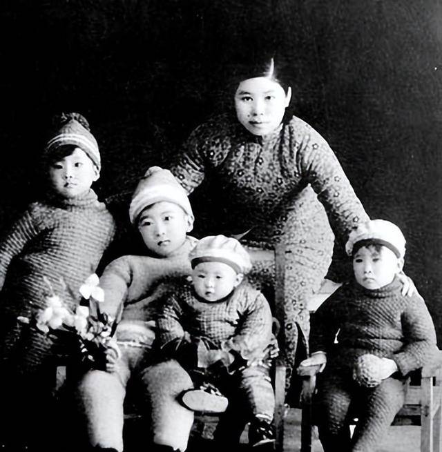 杨虎城被害57年后,孙子找到凶手并无怪罪,说道:祝你活到110岁_蒋介石