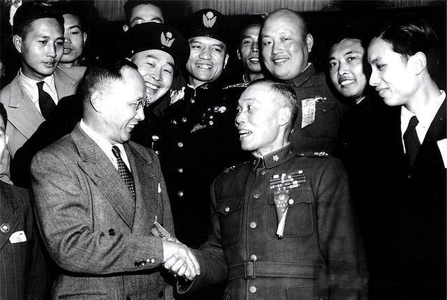 李宗仁以代总统的身份和美国总统杜鲁门会面,蒋介石准备在台湾复职