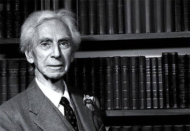 往返于欧洲几所高等学府,如柏林大学等,做专门的哲学和数学的演讲和