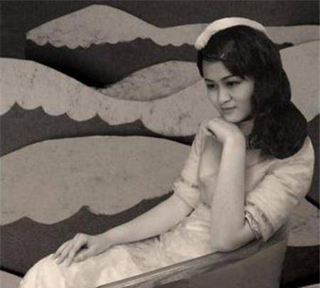 民国"富家千金":19岁闯入影坛,红极一时,晚年却沦为乞丐!