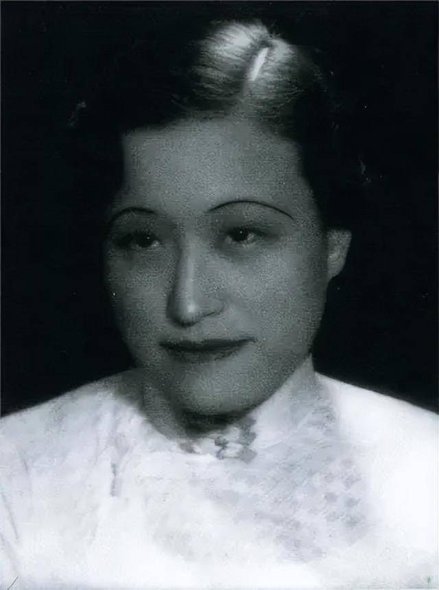 61年陈洁如迁居香港,撰写回忆录,为何回忆录尘封近30年才公布?