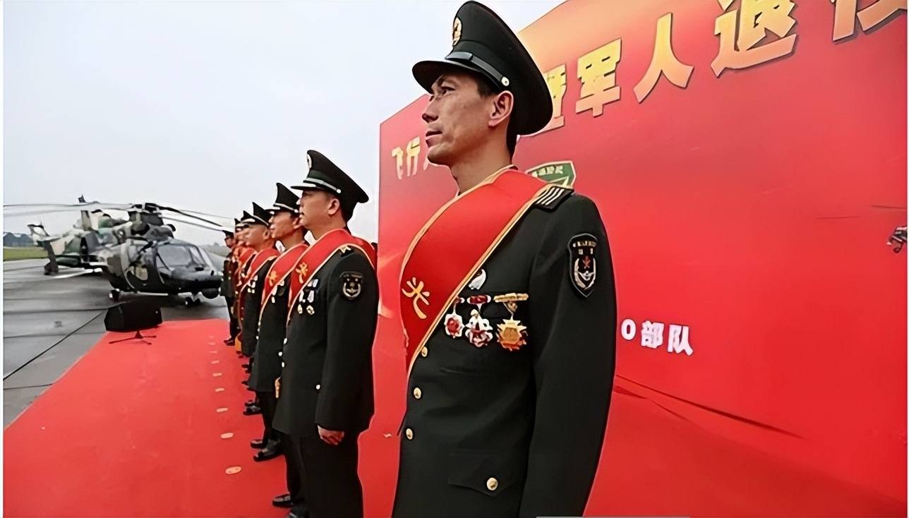 当地很多航空公司得知这一消息后,想邀请芮银超可以加入他们,成为其中