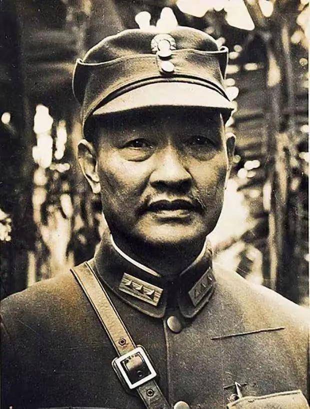 国民党中央改造委员会第六组总干事兼"国防部"干训班讲师,"国家安全局