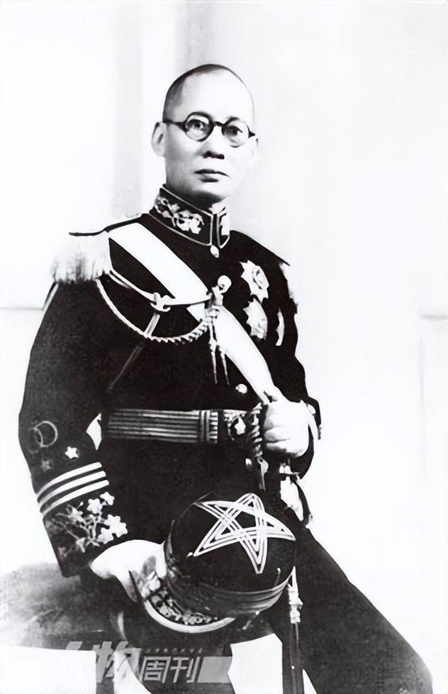 新中国成立后"云南王"卢汉为何捐出所有房产一间不留?他要赎罪