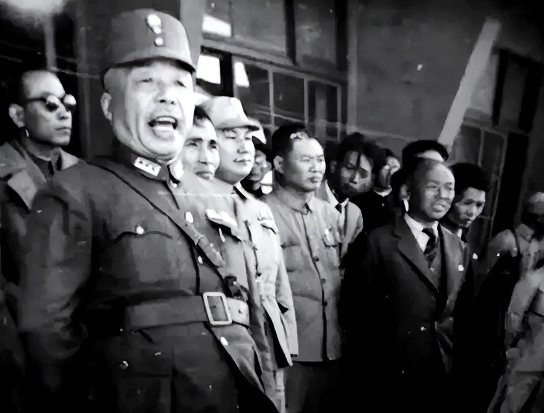 1949年蒋介石女婿力劝汤恩伯起义,晚年坦言:我不想沾蒋介石的光