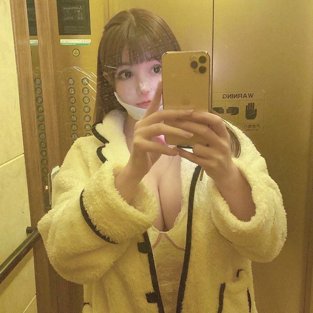 来自上海的奶兮妹妹大网红！顶不住啊顶不住！这身材究竟谁顶得住嘛！