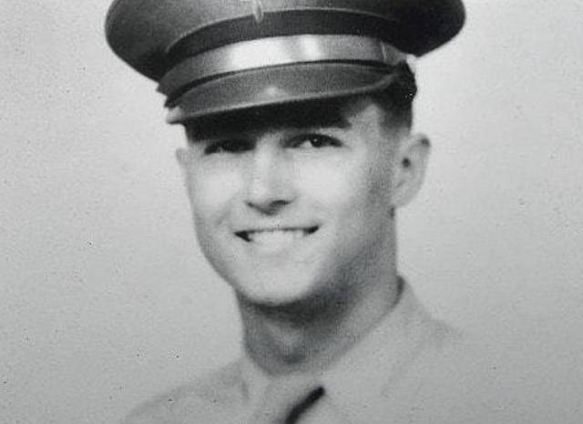 苏联客机,拒不赔偿,两天后遭苏联疯狂报复_伊尔_拉尔夫·帕尔_美军