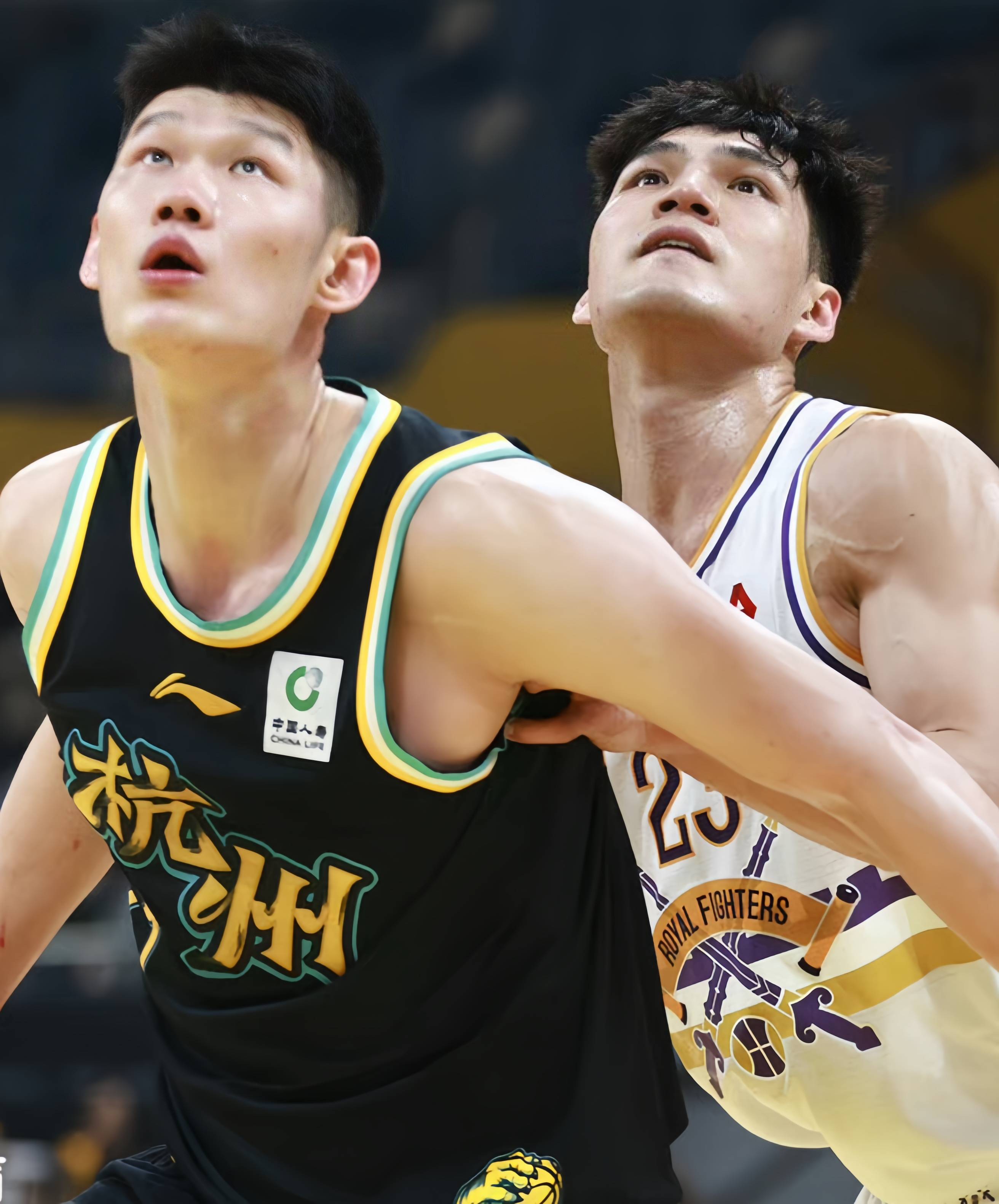 男篮6人适合打三篮!张宁首屈一指,胡金秋优势大,状元体能充沛