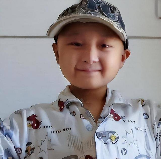 回顾"年画娃娃"邓鸣贺:他得了什么病?他去世的真正原因又是什么?