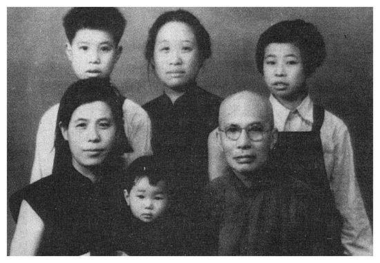 1973年熊瑾玎病重,周总理带病赶去医院看望:熊老留下什么话没有