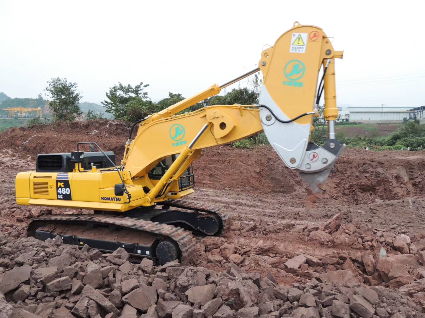 16个中外品牌挖掘机的优缺点整理,你来看看对不对~_金刚_斗山_徐工