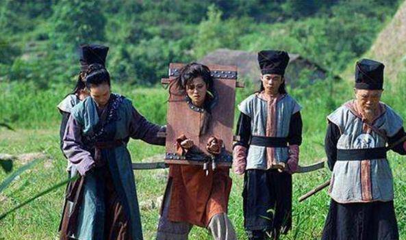 古代押送囚犯很是艰辛,怎么碰到女犯人,衙役们就抢着去干?