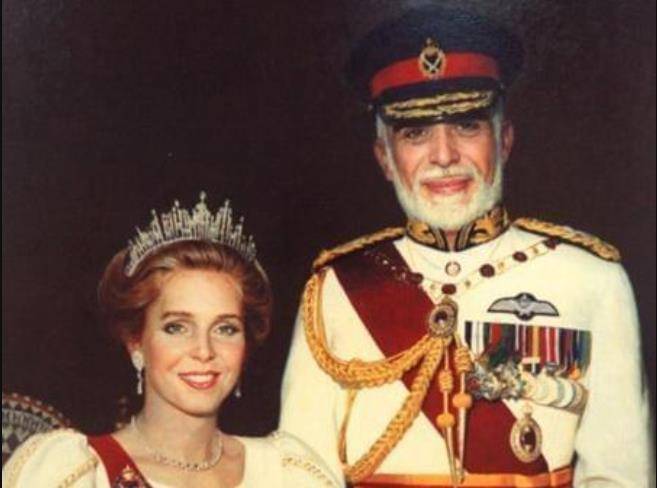 被战斗机围攻,导弹袭击,遭厨师下毒,中东国王侯赛因的传奇人生