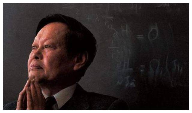 被恶意诋毁,丑闻缠身,杨振宁的评价为何如此负面?