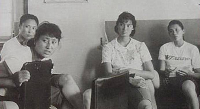 "5连冠功臣"周晓兰:最年轻副司,前程万里,为何辞职移民美国_中国女排