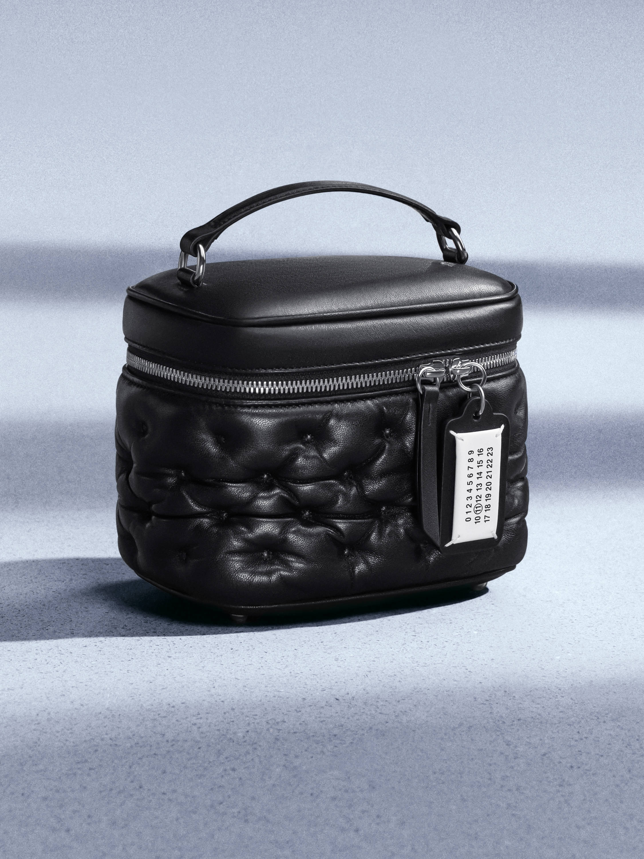 maison margiela携手群星演绎明星单品