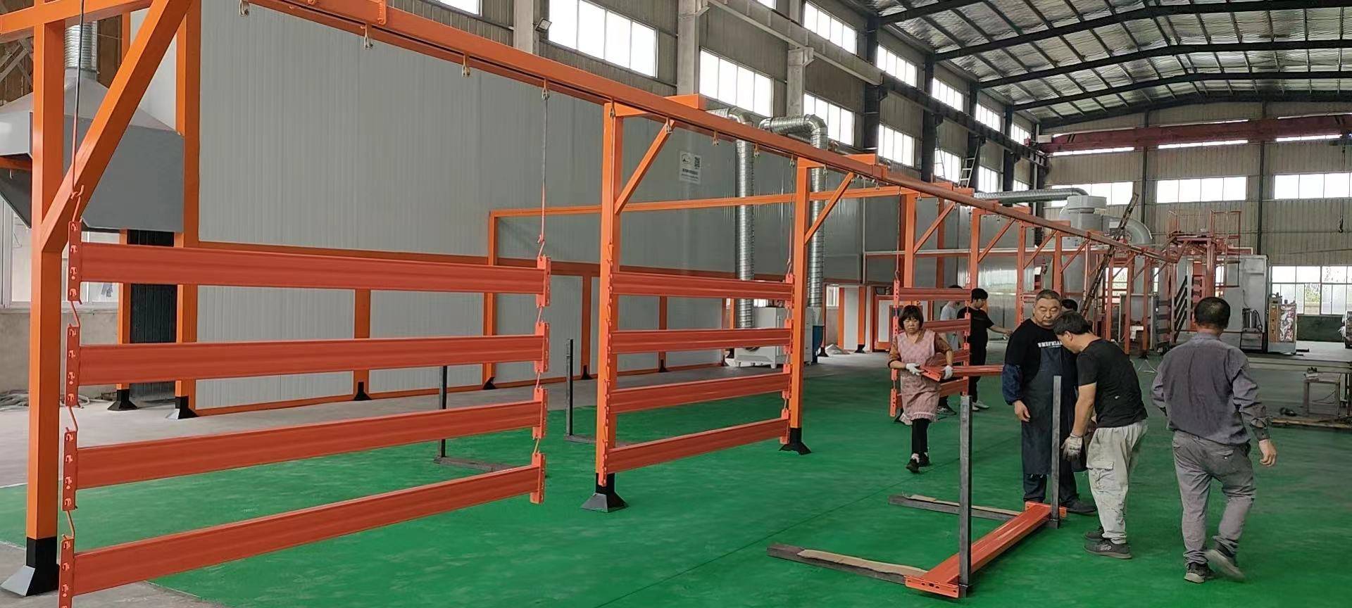 喷塑流水线进入调试和技术培训阶段