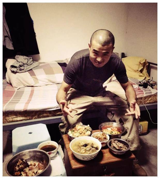 10年前中国小伙为100万年薪,冒险去伊拉克当雇佣兵,后来怎样了_白晓保