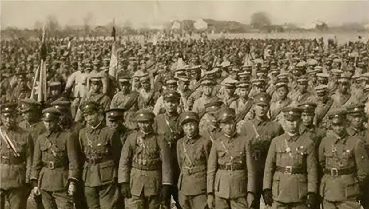 众所不知的是,别看这场战争轰轰烈烈,可是当年的北伐军在最初的时候