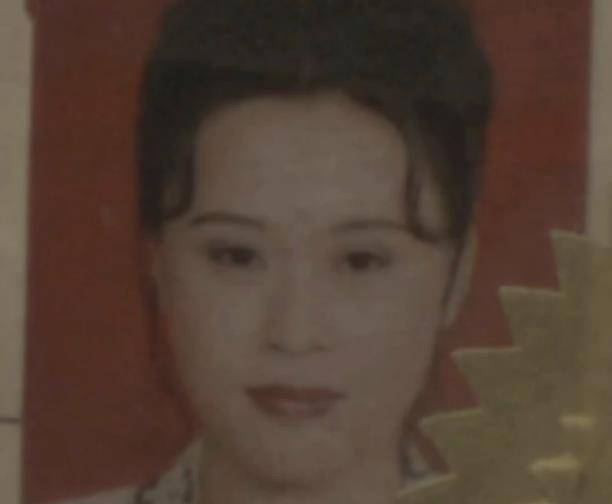 凌小娟凌小云的第一次婚姻后,丈夫无力养活自己.