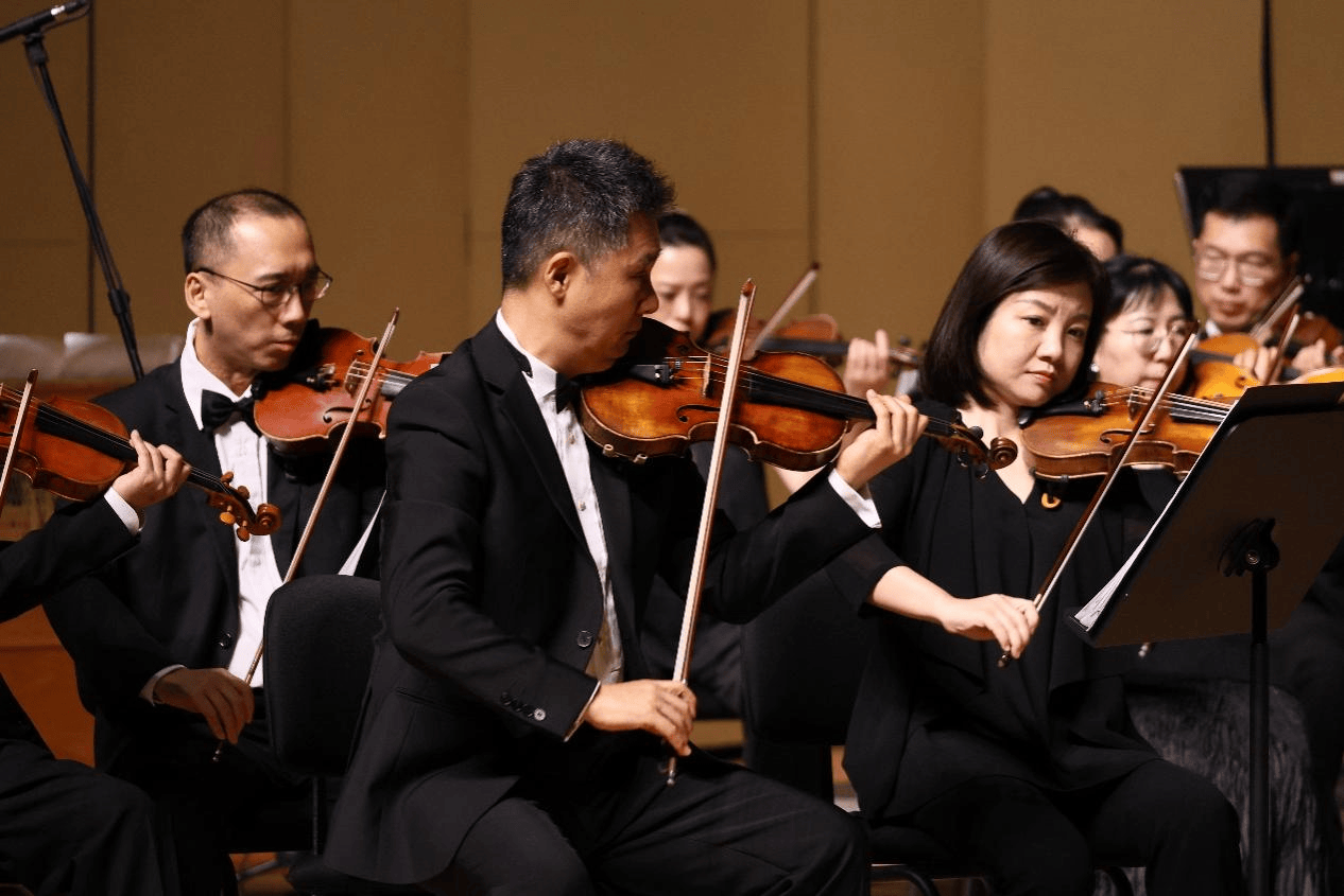 杰作《正佳星》震撼揭幕,这首作品在2023年3月由中国爱乐乐团精心录制