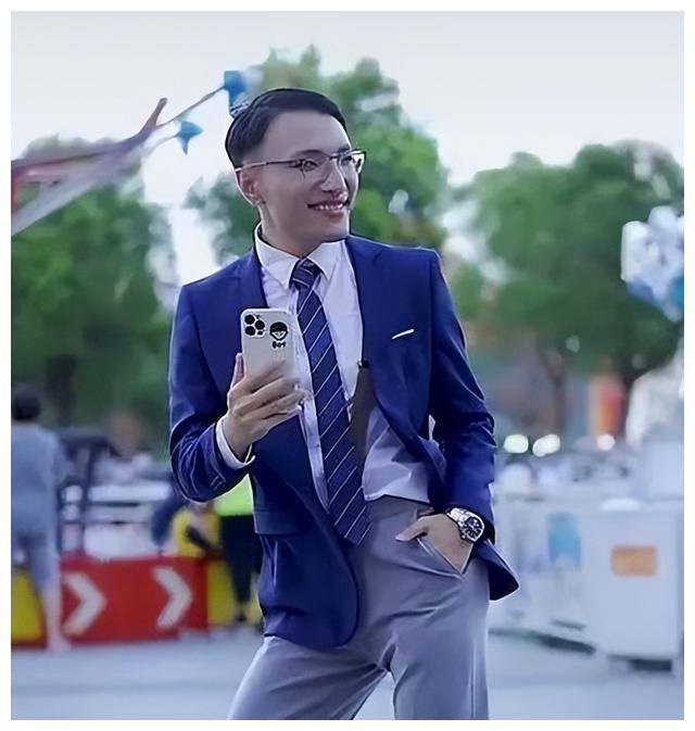 网红田一名翻车,被单亲妈妈爆骗钱骗感情,曾怂恿对方挪用公款