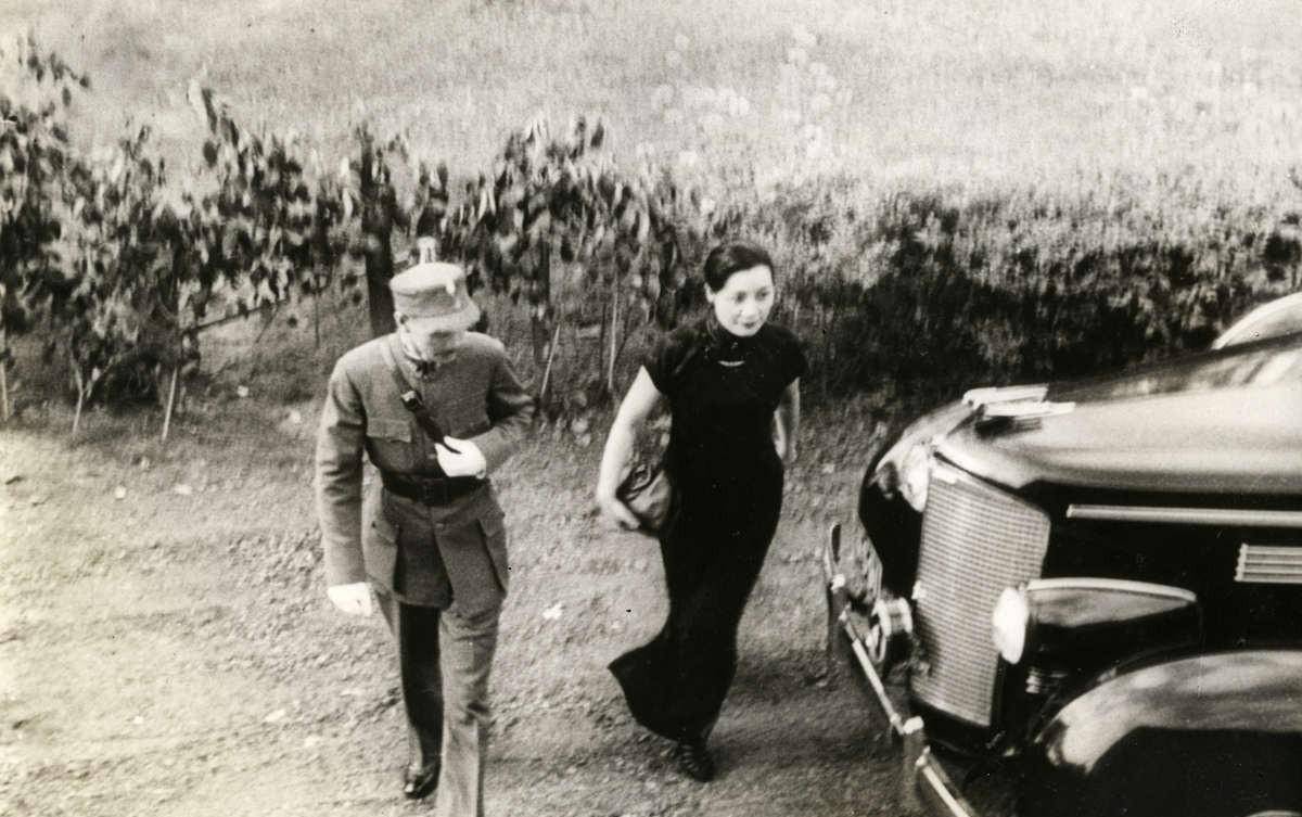 老照片:这些人物都是第一次见,揭开了尘封的面纱_蒋介石_国民党_士兵