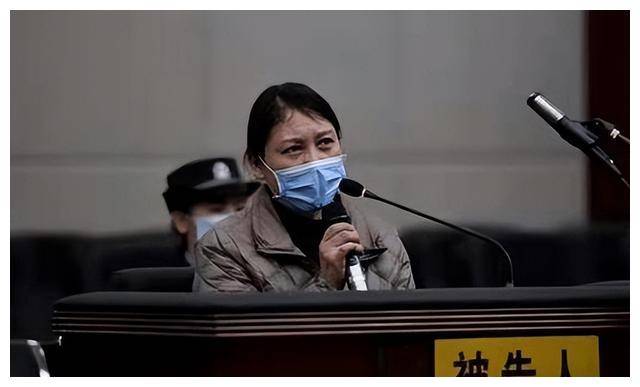 江西女魔头劳荣枝:3年杀害7人潜逃23年,被判死刑后仍说"不服"