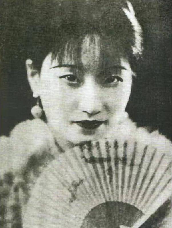 陆小曼大闹徐志摩葬礼,要为其换寿衣和棺材,张幼仪:她说了不算