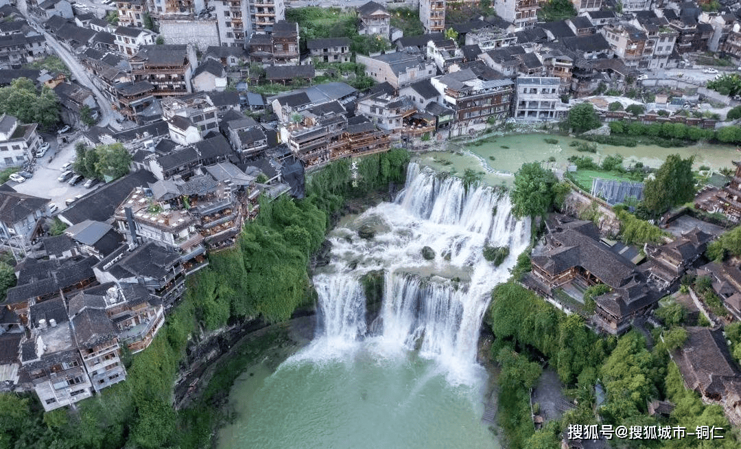 张家界旅游景区游玩攻略！张家界旅游攻略丨张家界景区