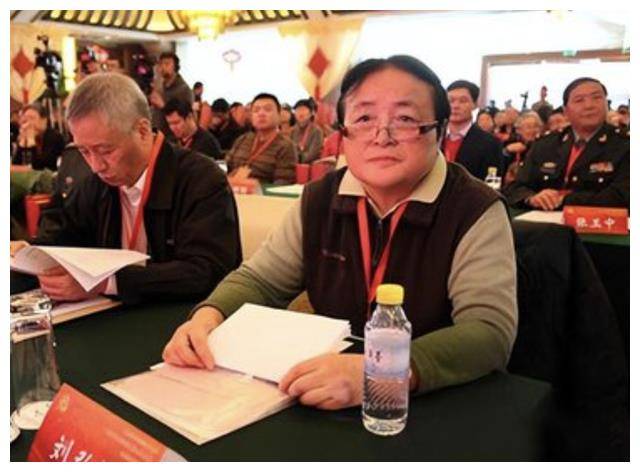 之女,也是我国第一位空军女将军,如今已经80岁了_刘弥群_刘帅_汪荣华