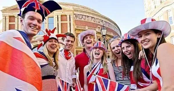 1899年,英国发动布尔战争,击败南非的荷兰人后裔