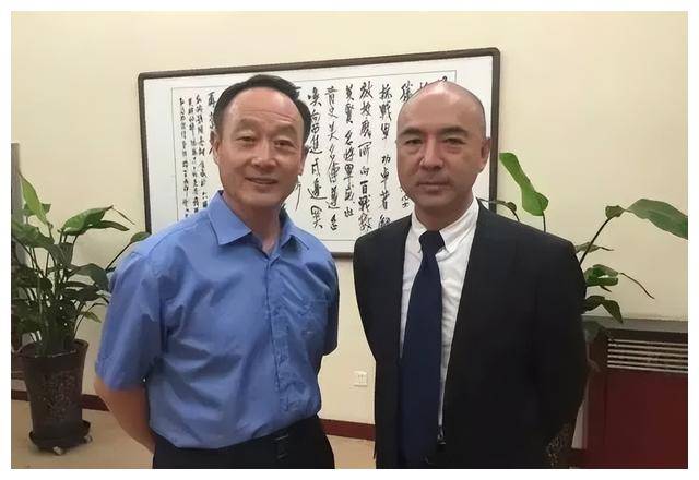 在调查聂海芬的时候,朱明勇发现就在2005年,聂海芬侦破的勾海峰杀人案