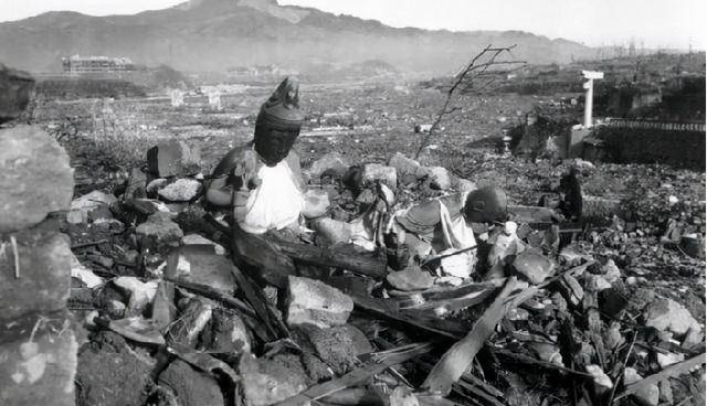 原子弹爆炸后百年不能住人,被袭击的广岛长崎,为何如今人满为患