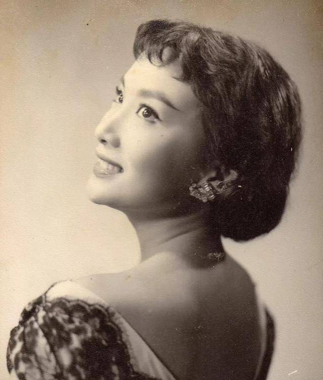 嫁给了钱学森,成就了李双江,蒋英是如何活成一代传奇的?