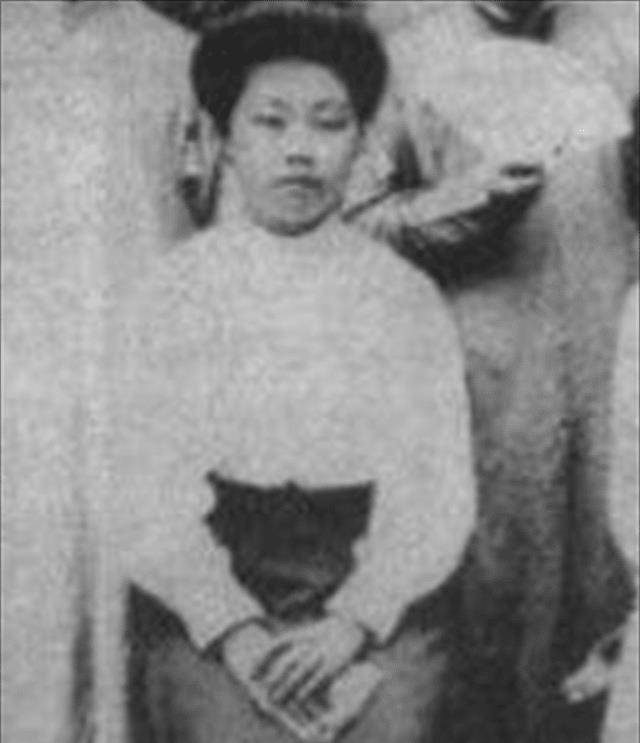 羽太信子:导致鲁迅兄弟决裂,趁小叔子醉酒做局逼迫他娶自己妹妹