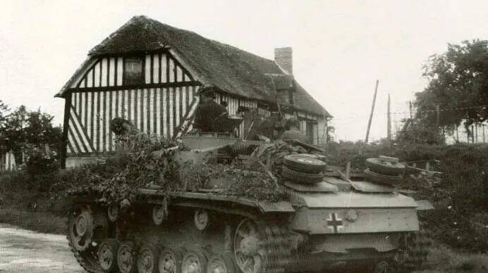 二战德国三号突击炮赏析:这货短粗胖这么可爱也能打仗,好q版!