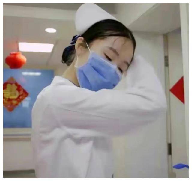 男性"根浴"毁三观!美女护士特色服务爆火,像ktv,更胜足疗店