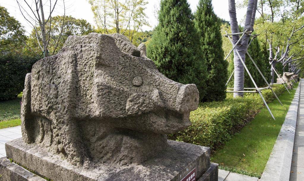 帮助大禹治水成功的这十二对远古神兽的来历_大禹陵_神道_古代