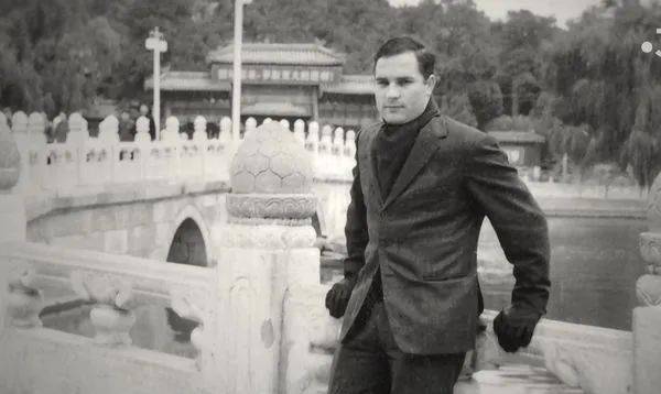 当布尔西科看向台上后,顿时感到喜出望外.