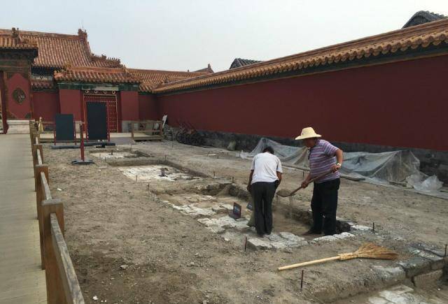 北京故宫考古发掘:很少有人看过,如同工地,有个重大的历史发现