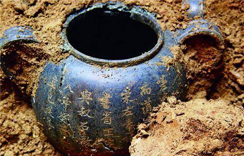 我国古代最悲催的盗墓贼,900多年后,坟墓被自己的后代挖开