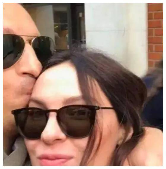 俄罗斯石油大亨"绿了"普京女儿,把小三带回家,他的下场到底多惨