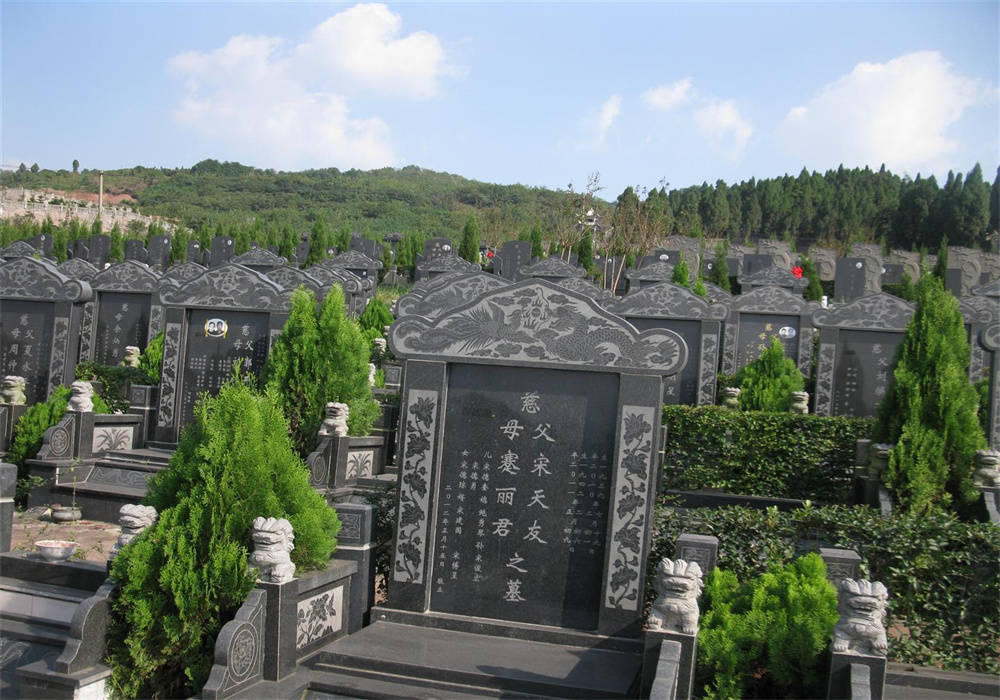 讲下成都龙井公墓查询价格表_墓地_陵园_传统
