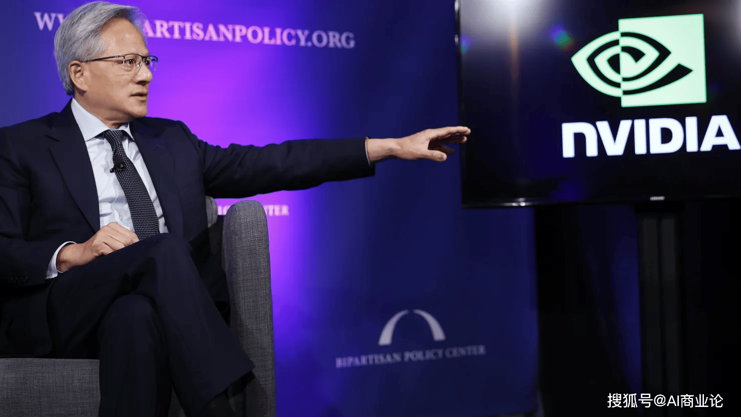 英伟达市值突破3.4万亿美元，超越苹果成为全球市值最高的公司！引发热议！_搜狐网