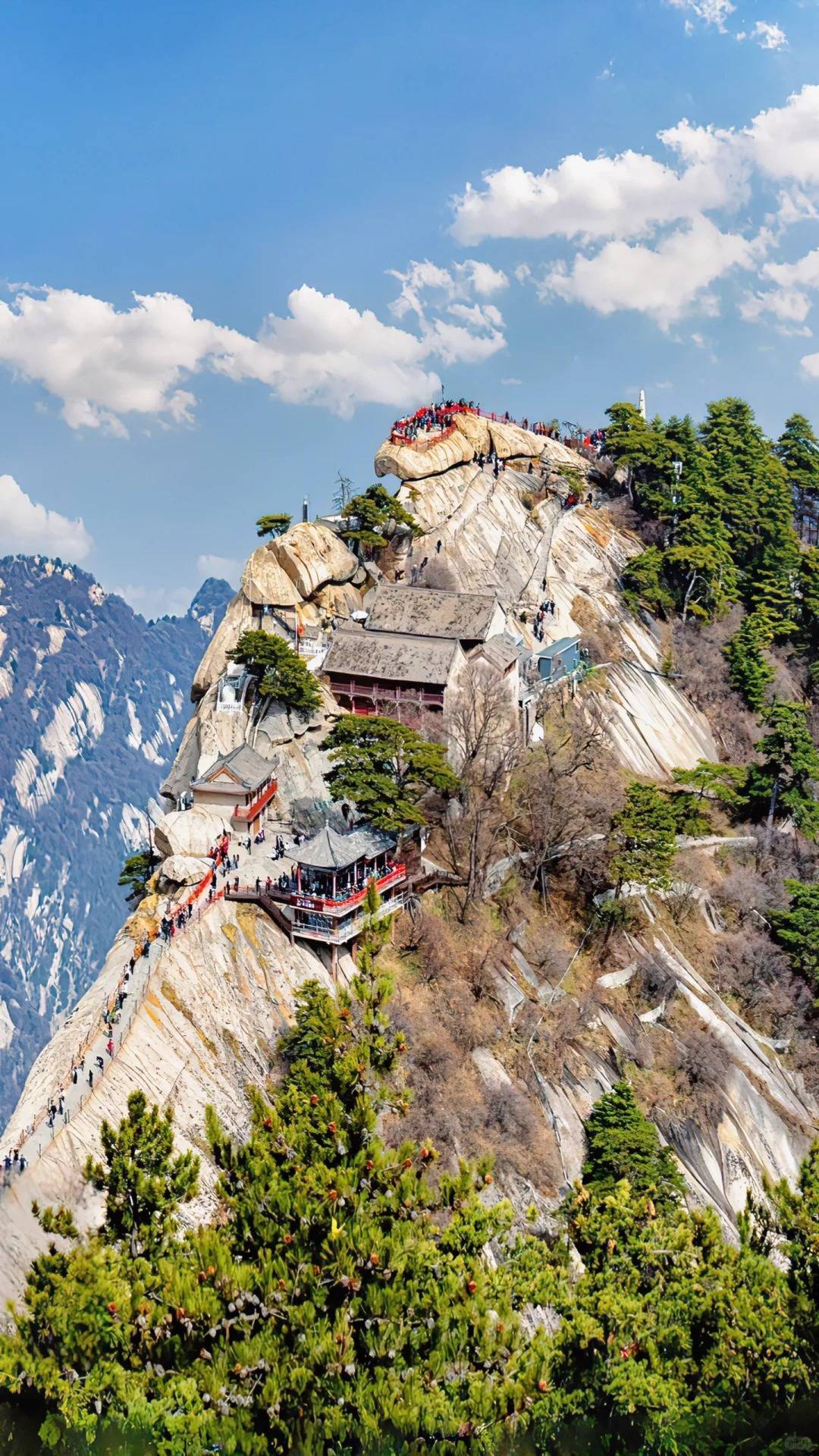 公司团建去西安四天三晚跟团游费用,西安玩4天要花多少钱