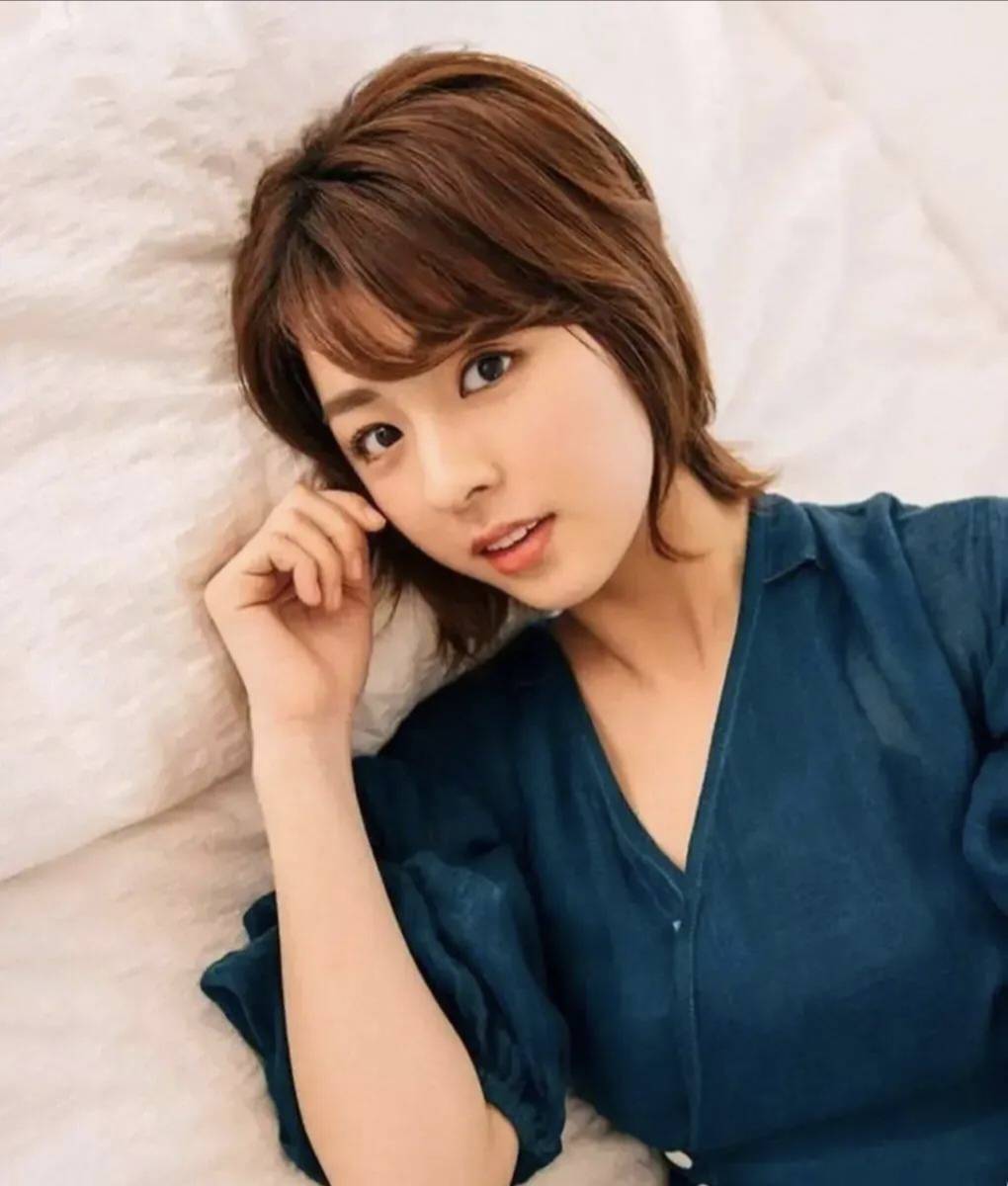 南野拓实女友绝了!日本太太团头号花魁,颜值满分让人羡慕