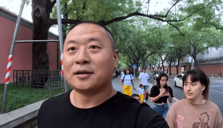 北京小伙在乌克兰最新视频(北京小伙在乌克兰最新视频回放)